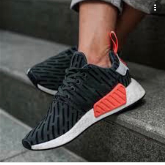 adidas gazelle silver green womens Adidas NMD R2 Primeknit Green Pink main image 0
